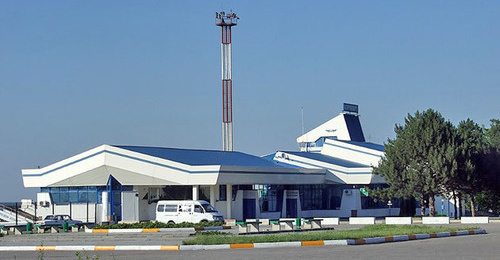 Аэропорт в Нальчике. Фото http://avia.pro/blog/aeroport-nalchik