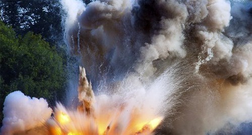 Взрыв. Фото: http://bloknot-rostov.ru/news/zhiteli-evakuirovannye-posle-zryva-na-poligone-pod-595190