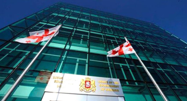 Дом правительства Грузии. Кутаиси. Фото : http://www.facebook.com/SaakashviliMikheil