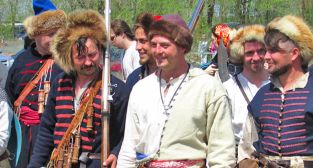 Участники фестиваля исторической реконструкции в Волгоградской области. 3 мая 2015 г. Фото Вячеслава Ященко для "Кавказского узла"