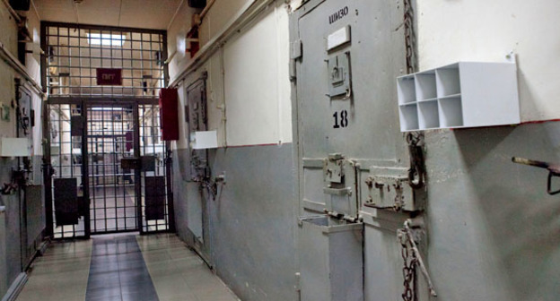 Коридор следственного изолятора. Фото: Юлия Симатова / Югополис