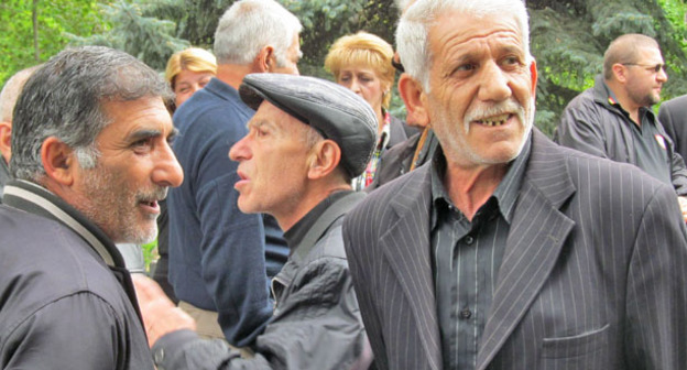 Акция протеста бывших сотрудников завода "Наирит". Ереван, 5 мая 2015 г. Фото Тиграна Петросяна для "Кавказского узла"