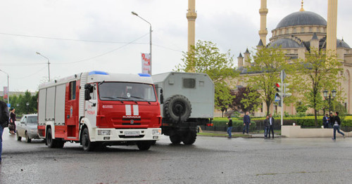 Машина пожарной службы в центре Грозного. Фото Магомеда Магомедова для "Кавказского узла"