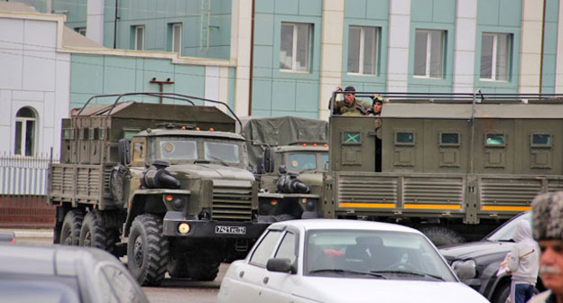 Военная техника в Грозном. Фото Магомеда Магомедова для "Кавказского узла"
