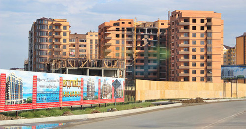 Строительство многоквартирных домов в Каспийске. Фото Магомеда Магомедова для "Кавказского узла" 