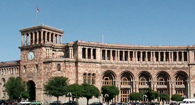 Здание правительства Армении. Фото http://www.gov.am/ru/building/