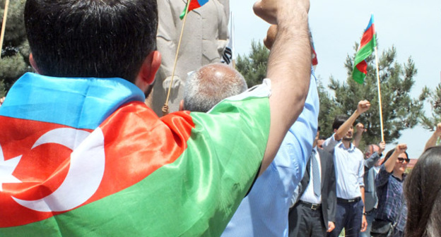 Участники митинга оппозиции. Поселок Новханы, Азербайджан, 28 мая 2015 г. Фото Азиза Каримова для "Кавказского узла"
