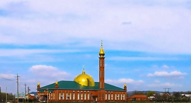 Мечеть в Насыр-Корте. Ингушетия, 2012 г. Фото: barhano.livejournal.com