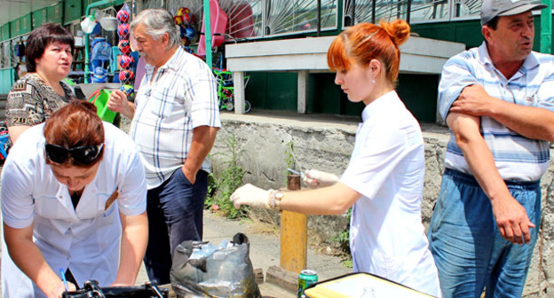 Вакцинация населения Алагира. Июнь 2015 г. Фото Эммы Марзоевой для "Кавказского узла"