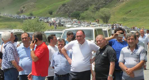 Еще в начале июня Земляческий союз "Арцах" обратился с призывом к армянам "ежегодно проводить отпуск в Нагорном Карабахе, где есть все условия для плодотворного отдыха". Нагорный Карабах. 20 июня 2015 год. Фото Алвард Григорян Еще в начале июня Земляческий союз "Арцах" обратился с призывом к армянам "ежегодно проводить отпуск в Нагорном Карабахе, где есть все условия для плодотворного отдыха". Нагорный Карабах. 20 июня 2015 год. Фото Алвард Григорян