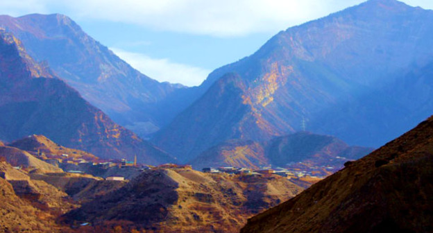 Гимры Унцукульский район Дагестана. Фото: Гамзат Изудинов http://www.odnoselchane.ru/  