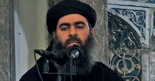 Абу-Бакр аль Багдади, лидер признанной террористической организацией в ряде стран "Исламского государства". Кадр из видео пользователя islam guraba http://www.youtube.com/watch?v=D3fZWDgoRic