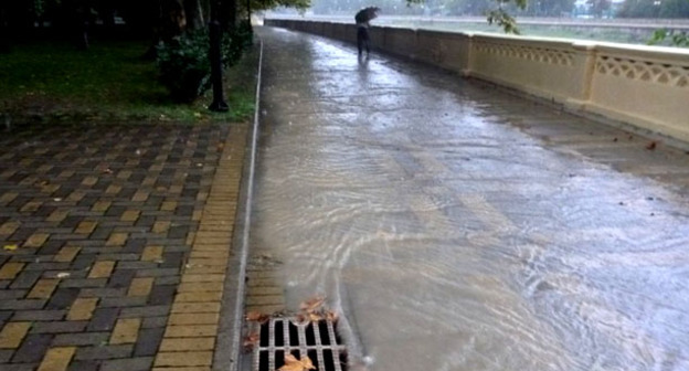 Ливень в Сочи. Фото Светланы Кравченко для "Кавказского узла"