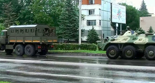 Спецтехника на улицах города. Фото: http://nac.gov.ru/nakmessage/2015/07/02/v-khode-kto-v-nalchike-neitralizovany-dvoe-banditov.html