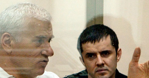 Саид Амиров (слева) и Юсуп Джапаров во время судебного заседания. Фото Олега Пчелова для "Кавказского узла"