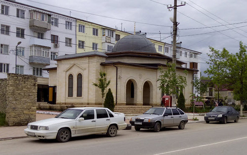 Салафитская мечеть в Буйнакске. Дагестан. Фото http://www.memo.ru/d/235062.html