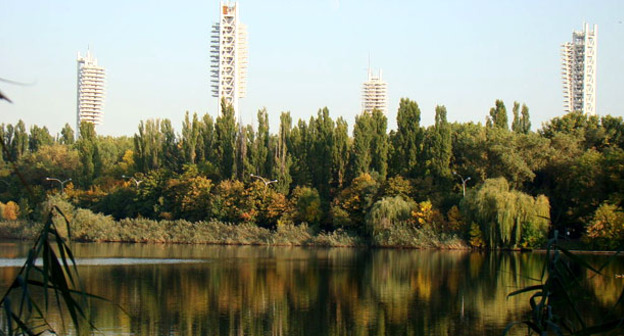 Одно из Карасунских озер в Краснодаре. Фото: Yuriy75 https://ru.wikipedia.org