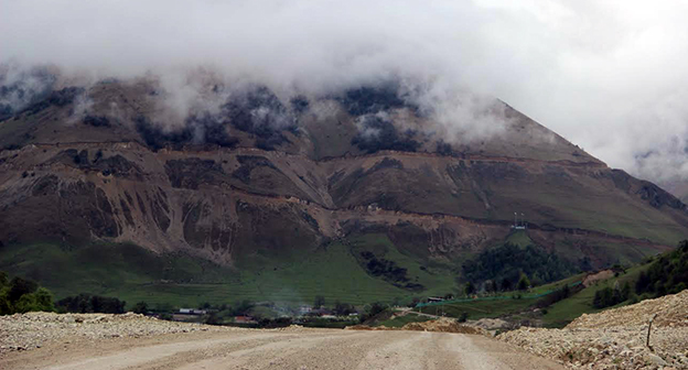 Дорога вблизи населенного пункта Харачой Веденского района на котором произошла авария. Фото магомеда Магомедова для "Кавказского узла"