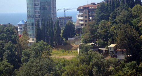 Не снесенные дома садоводов СТ Балка (справа). Фото Светланы Кравченко для "Кавказского узла"