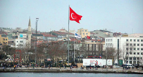 Вид на азиатскую часть Стамбула с Босфорского пролива. Фото Магомеда Магомедова для "Кавказского узла"
