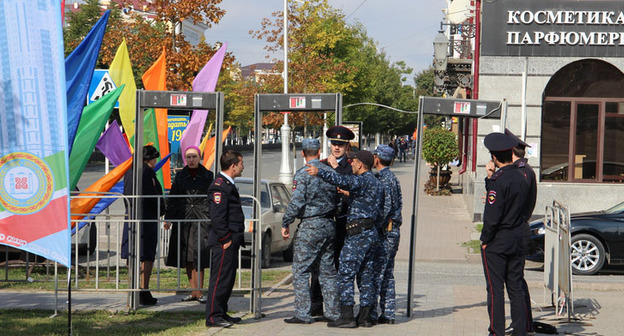 Сотрудники силовых структур. Грозный. Фото Магомеда Магомедова для "Кавказского узла"