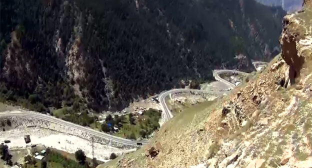 Горы Дагестана. Фото: http://nac.gov.ru/nakmessage/2015/08/14/v-dagestane-neitralizovany-odioznye-glavari-banditskogo-podpolya.html