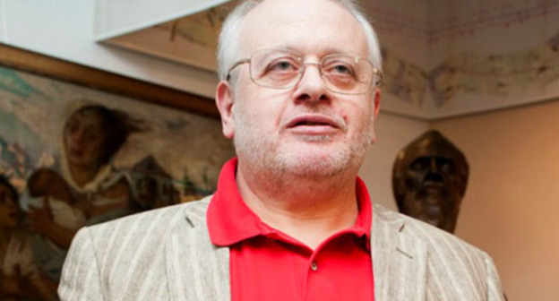Директор музея истории евреев России Сергей Устинов. Фото http://bloknot.ru/chp/vy-strelivshij-v-golovu-direktora-muzeya-evreev-zaderzhan-v-dagestane-313601.html