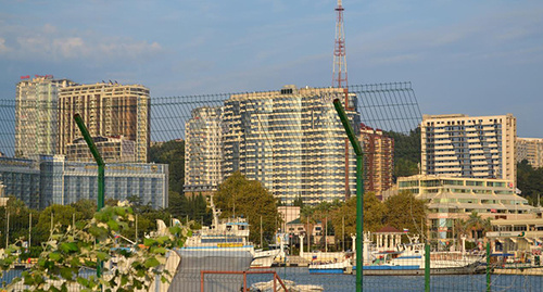 Высотные здания в Сочи. Фото Светланы Кравченко для "Кавказского узла"
