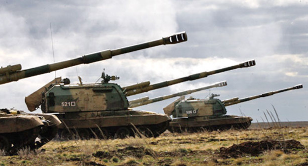 Мотострелки Южного военного округа приступили к активной фазе тактических учений на полигоне в Северной Осетии. 2 октября 2015 г. Фото http://function.mil.ru/