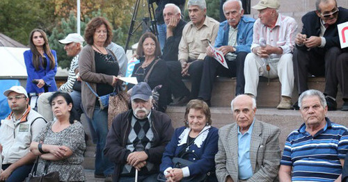 Митинг и шествие противников конституционных реформ прошли в Ереване. 2 октября 2015 г. Фото Инессы Саргсян для "Кавказского узла"