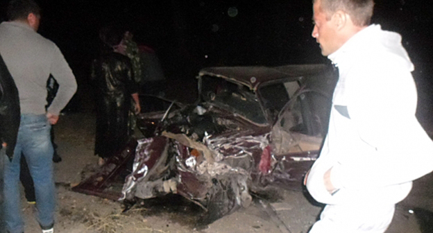 На месте ДТП. Фото: http://61.mchs.gov.ru/operationalpage/operational/item/3138569/