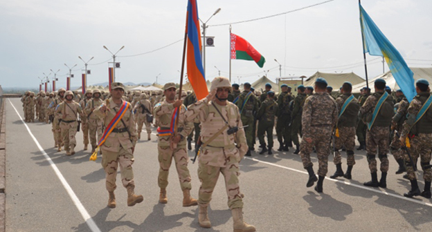 Учения "Нерушимое братство-2015" в Армении. Фото:http://www.odkb-csto.org/news/detail.php?ELEMENT_ID=5527&SECTION_ID=91
