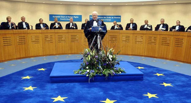 Выступление в ЕССПЧ. Фото: http://www.gogetnews.info/news/politics/20032-ne-prevratitsya-li-reshenie-espch-po-timoshenko-v-pustuyu-formalnost.html