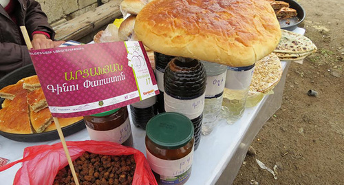 На фестивале вина в селе Тог Гадрутского района Нагорного Карабаха 17 октября 2015 год. Фото Алвард Григорян для "Кавказского узла"