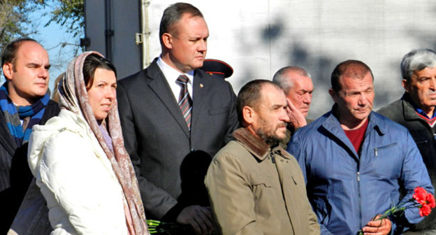 Траурный митинг в связи с годовщиной теракта в волгоградском автобусе. Волгоград, 21 октября 2015 г. Фото Татьяны Филимоновой для "Кавказского узла"