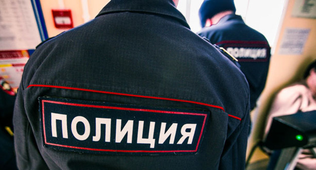 Сотрудники полиции. Фото: www.yugopolis.ru