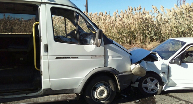 ДТП с маршрутным такси в Астрахани 21 октября 2015 г. Фото: https://30.mvd.ru/news/item/6647773