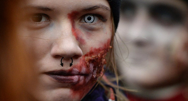 Девушка в гриме на празднования Хэллоуина . Фото: Sputnik/ Александр Кряжев, http://sputnik-georgia.ru/religion/20151028/228930078.html