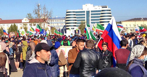 Праздничные мероприятия в честь дня народного единства в Грозном. 4 ноября 2015 г. Фото Магомеда Магомедова для "Кавказского узла"