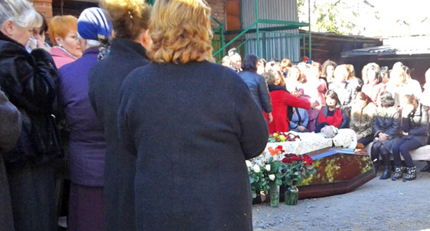 Владимир Цкаев похоронен в родовом селе Кобань. Северная Осетия, 4 ноября 2015 г. Фото Эммы Марзоевой для "Кавказского узла"