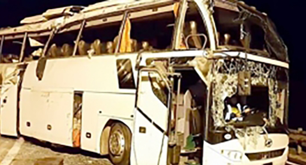 Автобус Москва-Ереван после ДТП. Фото: http://www.panarmenian.net/rus/news/200226/
