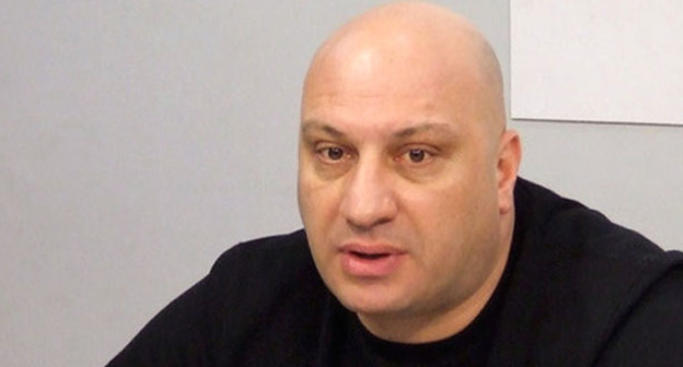 Руководитель "Центра исследований выборов и международной безопасности" Ника Читадзе. Фото http://www.newsgeorgia.ge/chitadze-partiyu-saakashvili-pokinuli-tyazhelovesy/