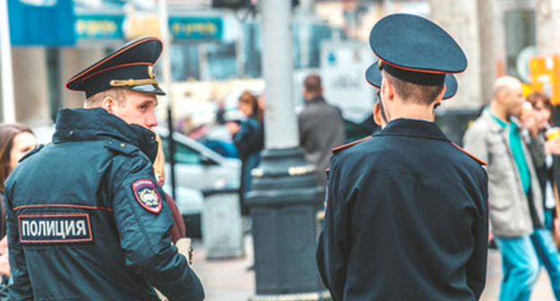 Сотрудники полиции. Фото: Денис Яковлев / Югополис