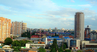 Вид на Краснодар со стороны улицы Тургенева. Фото: Elgato навсегда, https://en.wikipedia.org/wiki/Krasnodar 