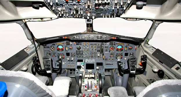 Кабина пилотов Boeing 737. Фото: N787WH https://ru.wikipedia.org