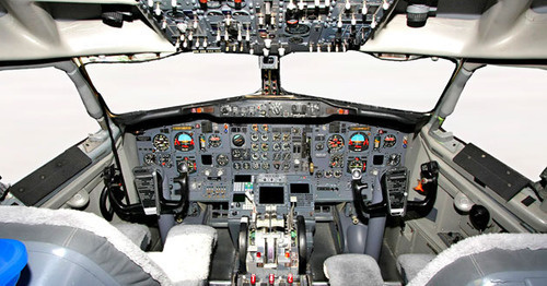 Кабина пилотов Boeing 737. Фото: N787WH https://ru.wikipedia.org