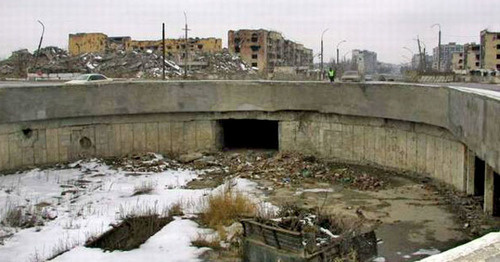 Площадь "Минутка" в Грозном. 2000 г. Фото: Serdg http://wikimapia.org/