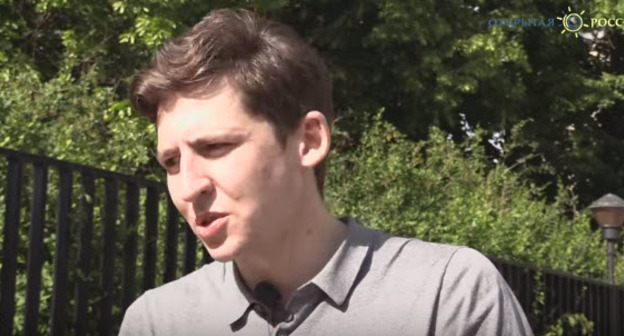 Журналист "Коммерсанта" Григорий Туманов. Кадр из видео Открытая Россия https://www.youtube.com/watch?v=ns7gK5wKGeM