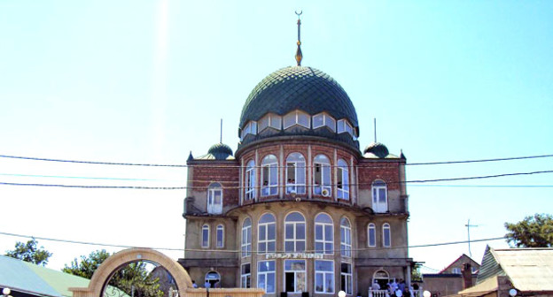 Мечеть "Ан-Надырийя" на улице Котрова, Махачкала. Фото:  Шамиль Магомедов http://www.odnoselchane.ru/