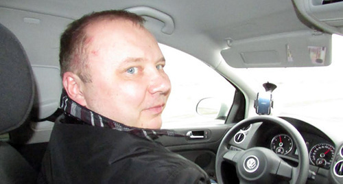 Николай Паршин за рулем своего автомобиля во время отъезда из Волгограда 22 ноября 2015 года. Фото Вячеслава Ященко